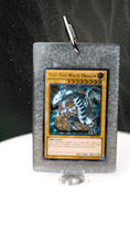 Load image into Gallery viewer, Blue Eyes White Dragon (Ultimate Rare) Namma Card Pendant (Silver Pendant)
