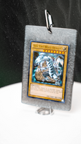 Load image into Gallery viewer, Blue Eyes White Dragon (Ultimate Rare) Namma Card Pendant (Silver Pendant)
